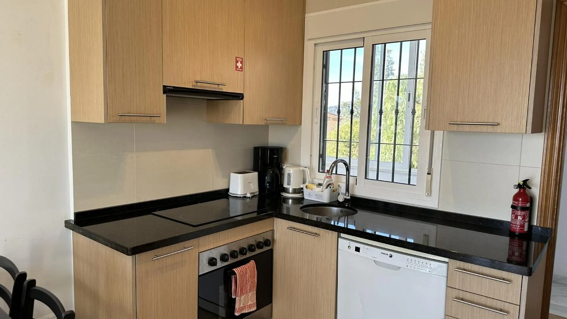 Nerja Paradise Rentals - Apt Chimenea C2D 0*,